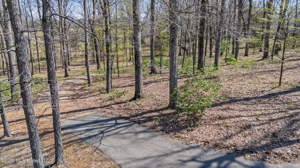 $475,000 | 8730 College Road, Olive Branch, MS 38654