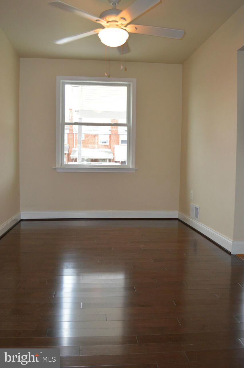 1917 Penhall Road Dundalk, MD 21222 - Photo 7 of 17 Dining Room