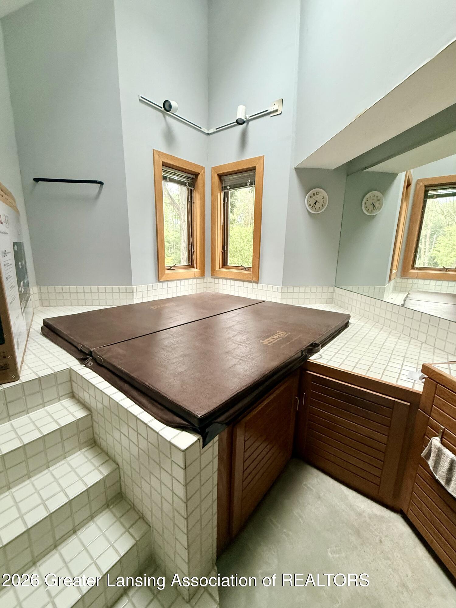 1231 Jolly Road Okemos, MI 48864 - Photo 21 of 21 IMG_3018