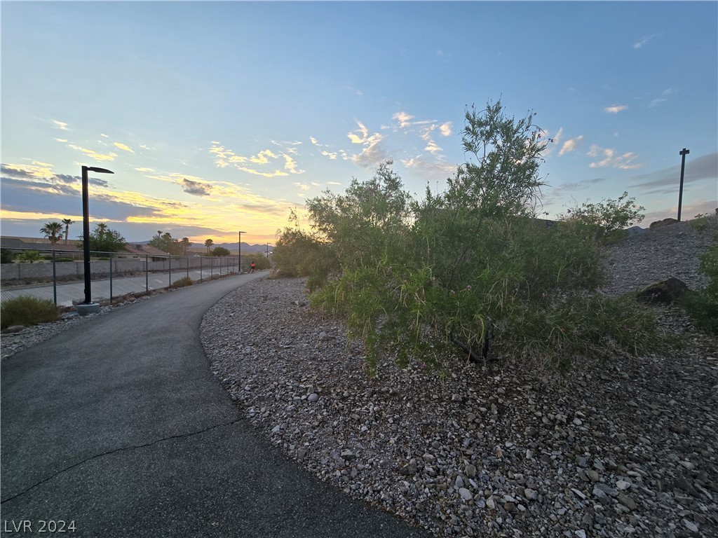 857 Rusty Anchor Way Henderson, NV 89002 - Photo 76 of 91 WALKING PATH AT MCCULLOUGH VISTA PARK