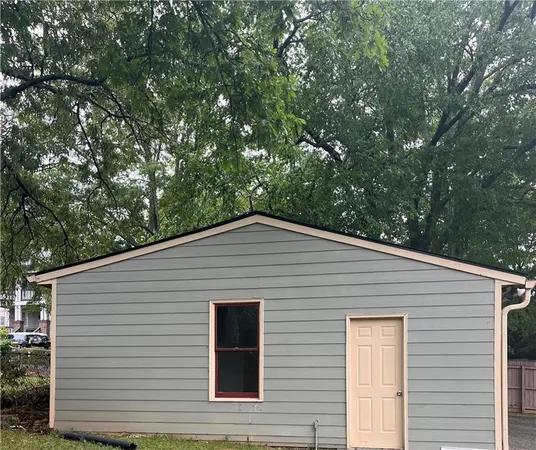 $2,275 | 3296 Myrtle Street, Atlanta, GA 30337