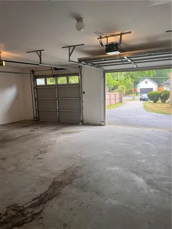 $2,275 | 3296 Myrtle Street, Atlanta, GA 30337