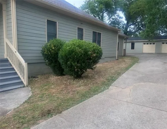 $2,275 | 3296 Myrtle Street, Atlanta, GA 30337