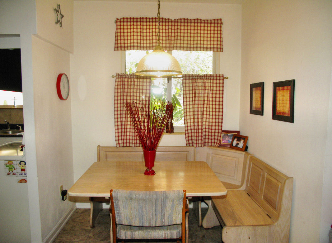 1020 Penman Road Neptune Beach, FL 32266 - Photo 23 of 36 Breakfast Nook