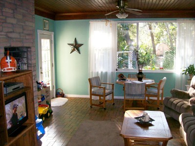 1020 Penman Road Neptune Beach, FL 32266 - Photo 7 of 36 Light and Bright Florida Room with Firep