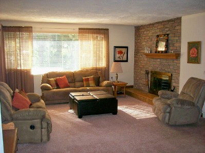 1020 Penman Road Neptune Beach, FL 32266 - Photo 8 of 36 Spacious Living Room