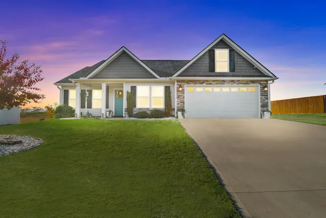 $325,000 | 374 Danleigh Way, Inman, SC 29349