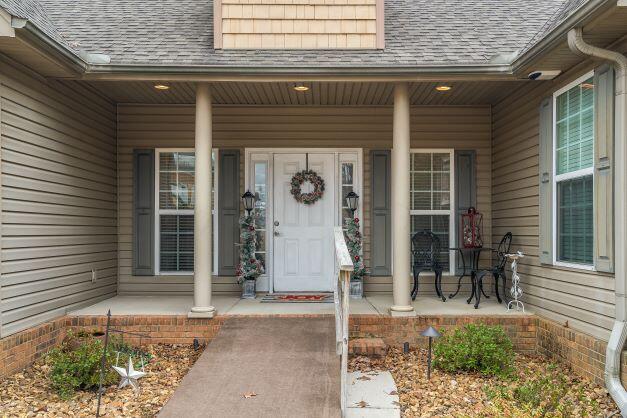 11 North Pointe Road Ringgold, GA 30736 - Photo 7 of 64 11npointchristmas-1212