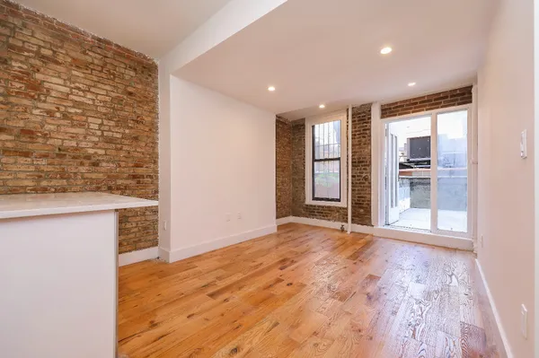 $6,000 | 92 Rivington Street, Unit 1 | Lower East Side