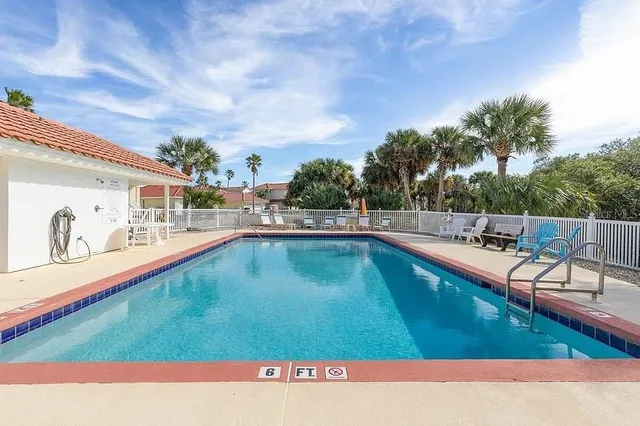 $2,400 | 1502 North Daytona Avenue, Flagler Beach, FL 32136