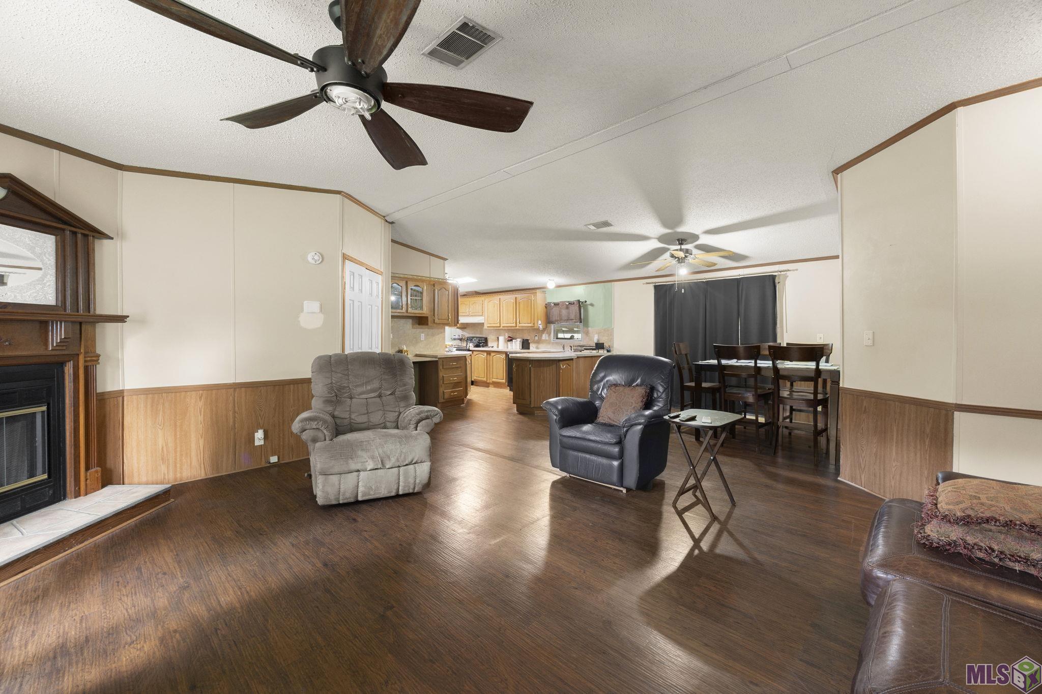 37022 White Road Prairieville, LA 70769 - Photo 4 of 20 Gallery Image 4