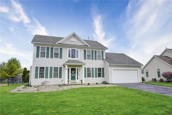 $369,900 | 46 Pinto Run, Gates, NY 14559