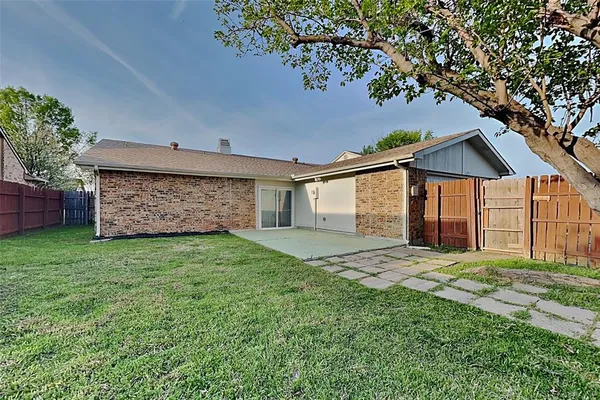 $2,545 | 2049 Cologne Drive, Carrollton, TX 75007