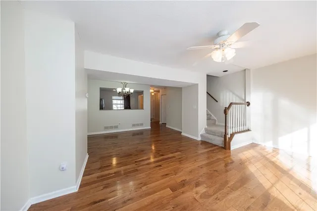 $289,900 | 305 Berrington Court, Bethel Park, PA 15102