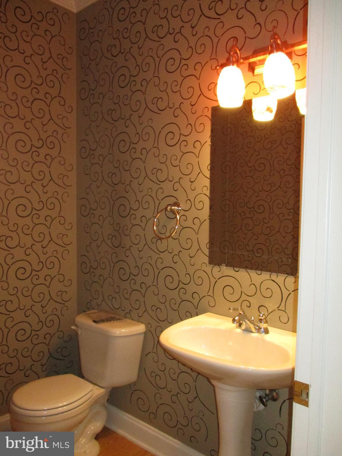 91 Otter Point Road Elkton, MD 21921 - Photo 9 of 30 Main Level Half Bath