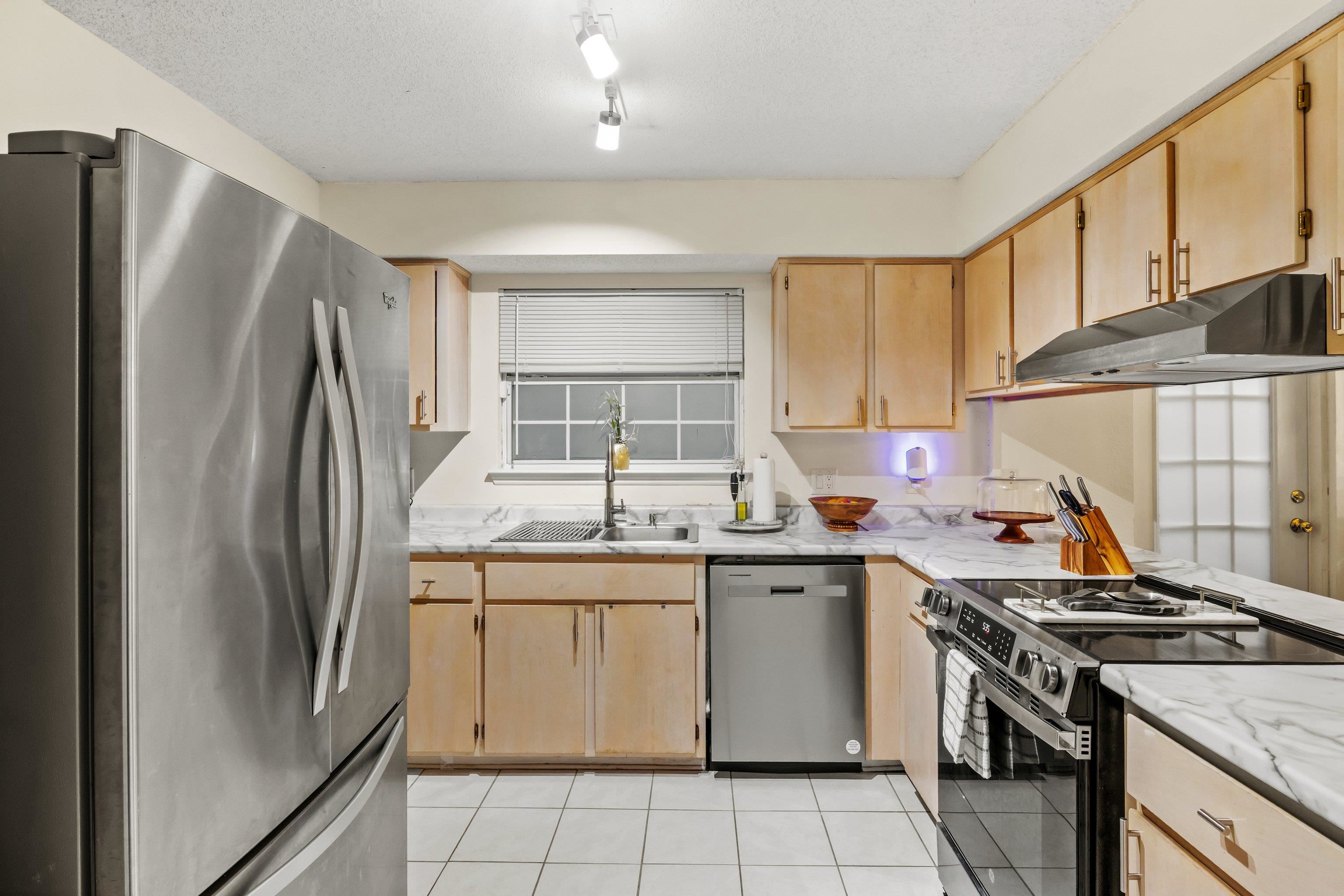 2539 Fred Smith Road Tallahassee, FL 32303 - Photo 3 of 26