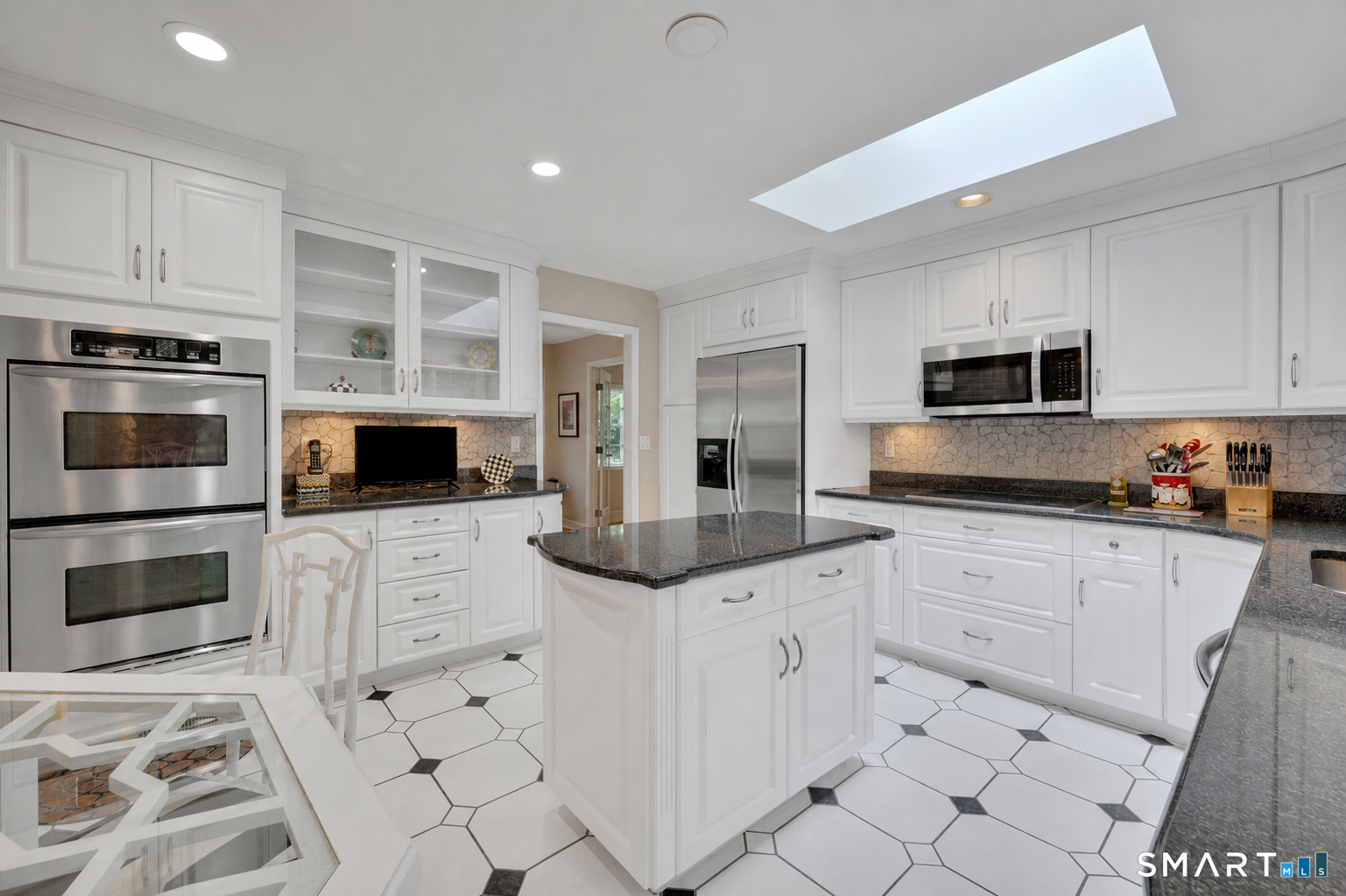450 Westover Road Stamford, CT 06902 - Photo 9 of 29