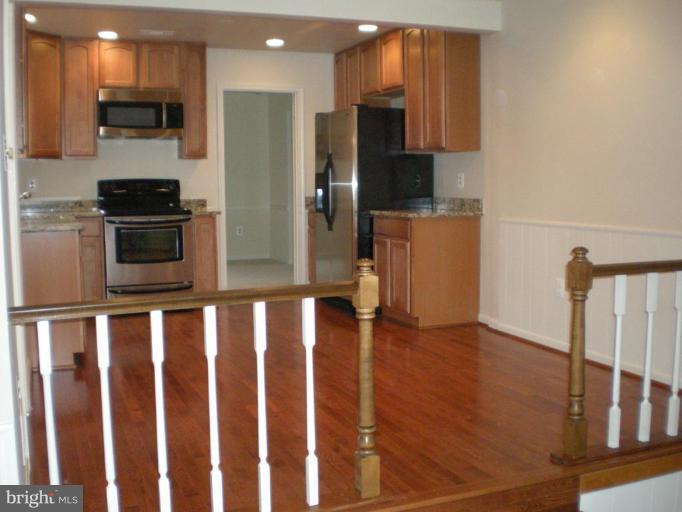 7920 Laural Valley Way Springfield, VA 22153 - Photo 3 of 23 Kitchen #2