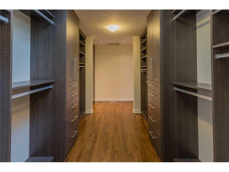 728 Round Hill Road Indianapolis, IN 46260 - Photo 18 of 24 Gallery Image 18