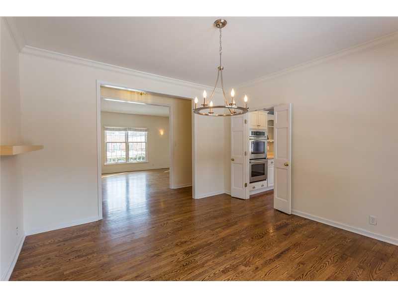728 Round Hill Road Indianapolis, IN 46260 - Photo 9 of 24 Gallery Image 9