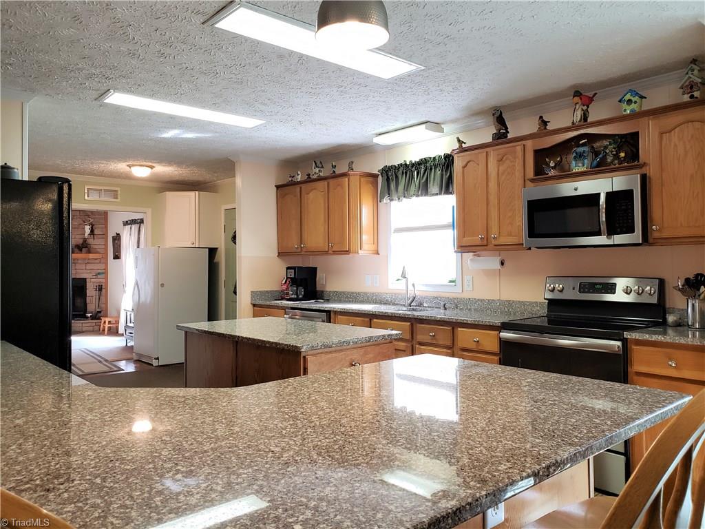 2045 Ray Loop Road Westfield, NC 27053 - Photo 12 of 30 Gallery Image 12