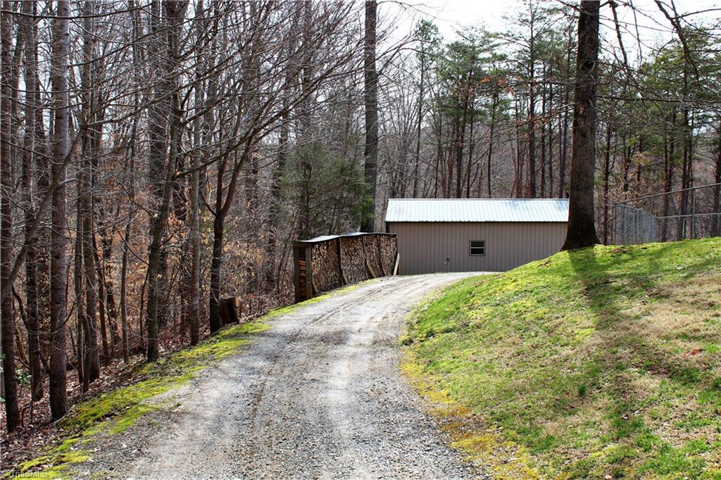 2045 Ray Loop Road Westfield, NC 27053 - Photo 8 of 30 Gallery Image 8