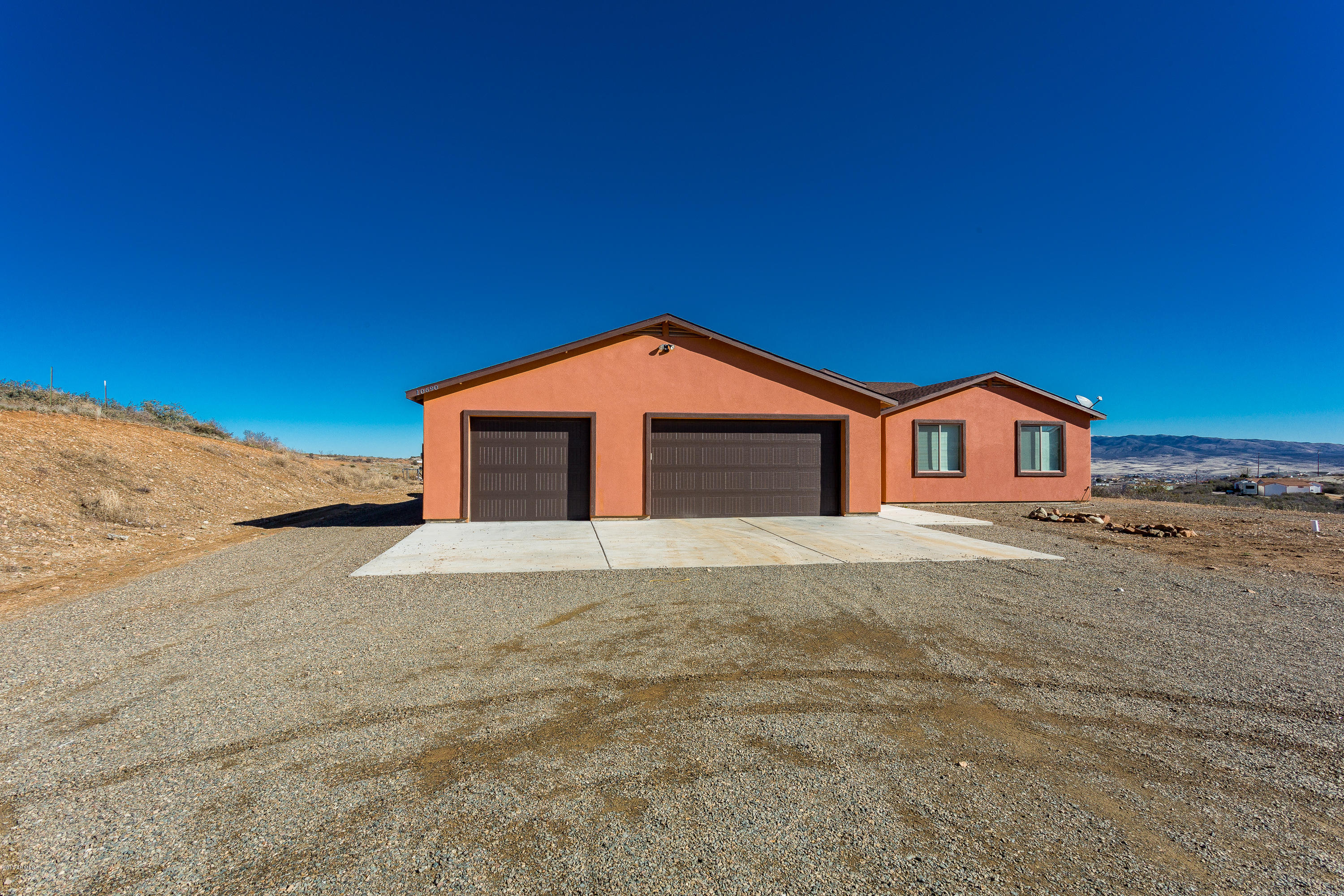 10690 Powerline Road Dewey, AZ 86327 - Photo 2 of 24 002_Front