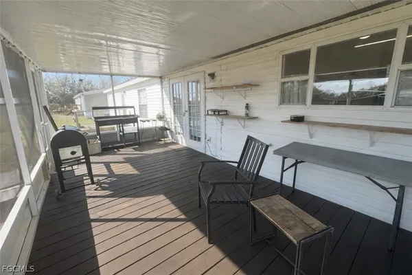 $325,000 | 1086 Pine Avenue, Moore Haven, FL 33471