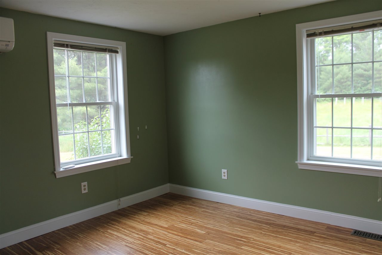 758 Hardy Road Pembroke, NH 03275 - Photo 18 of 32 Gallery Image 18