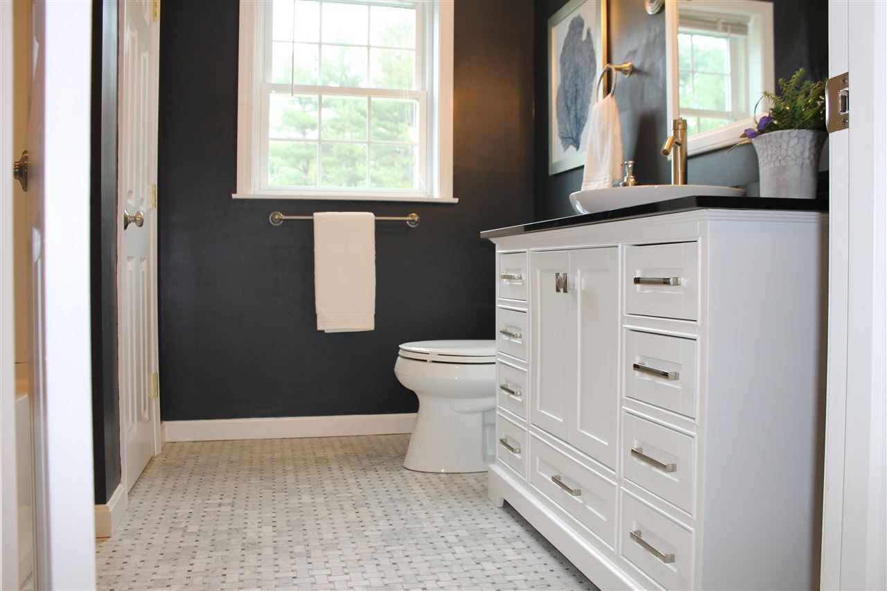 758 Hardy Road Pembroke, NH 03275 - Photo 20 of 32 Gallery Image 20