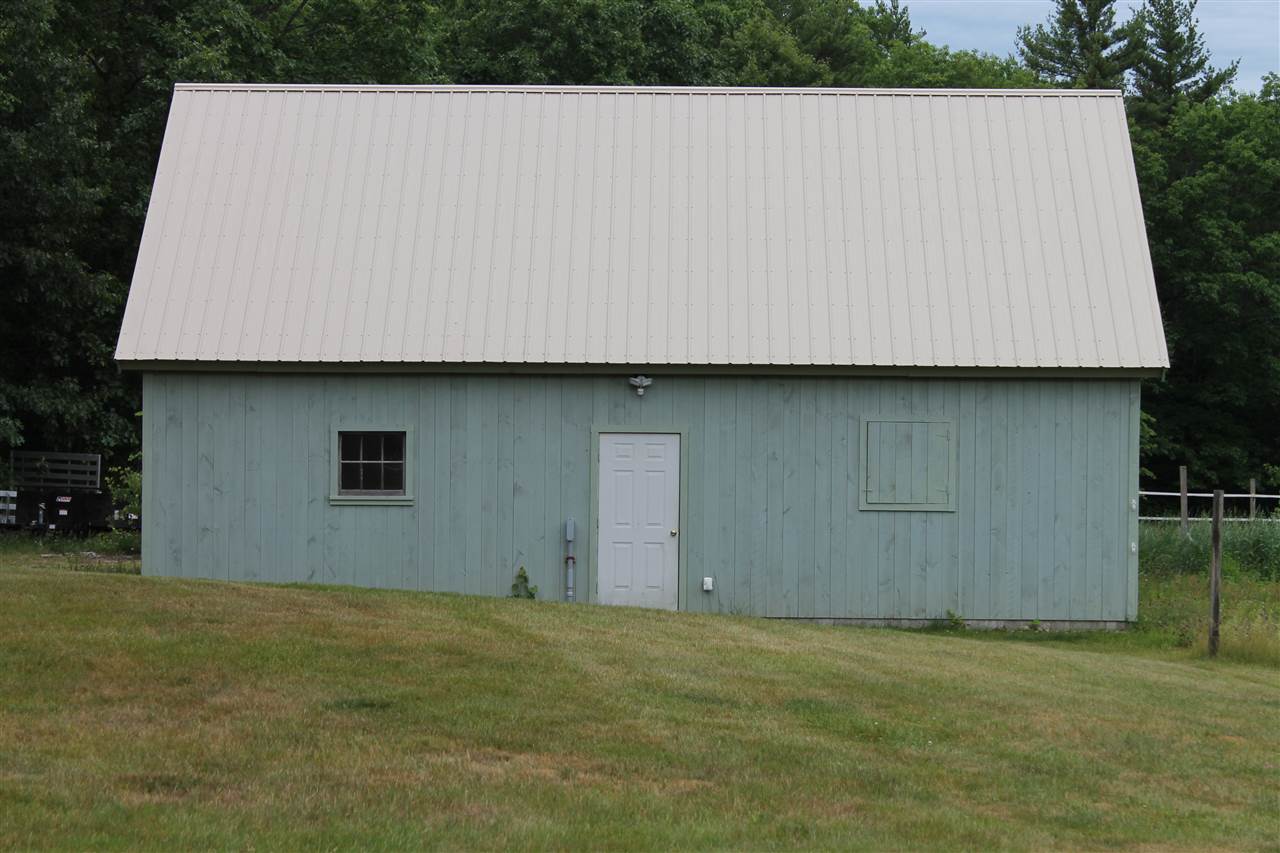 758 Hardy Road Pembroke, NH 03275 - Photo 5 of 32 Gallery Image 5