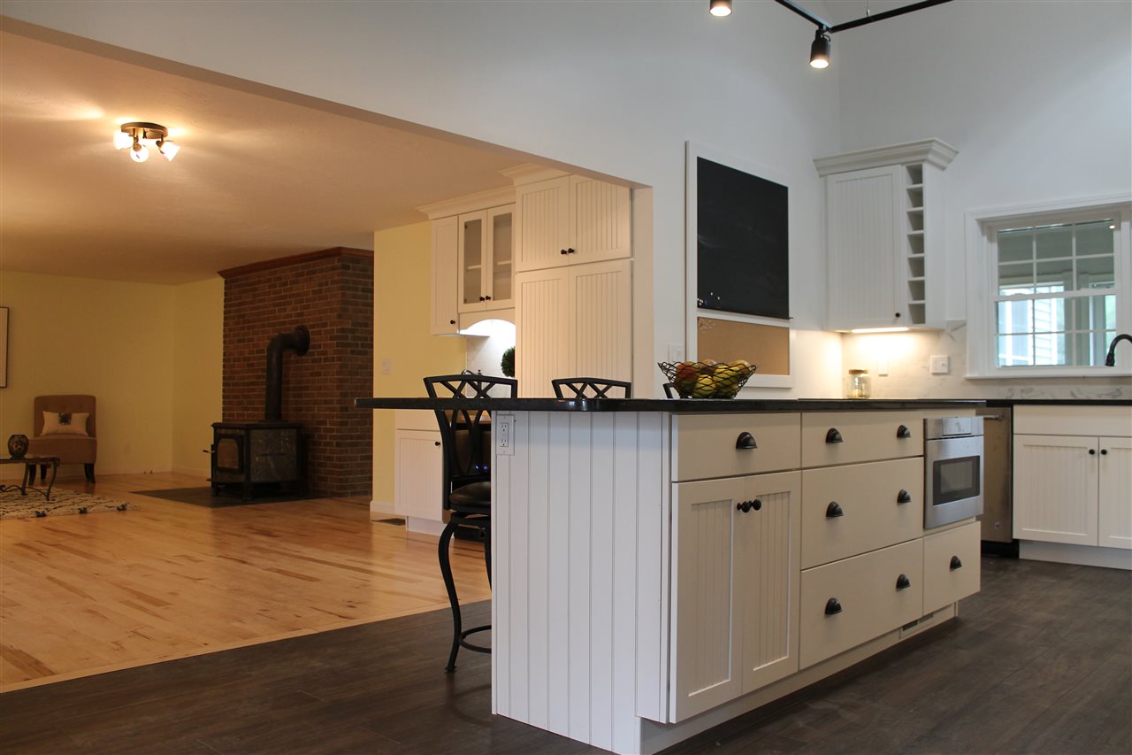 758 Hardy Road Pembroke, NH 03275 - Photo 7 of 32 Gallery Image 7