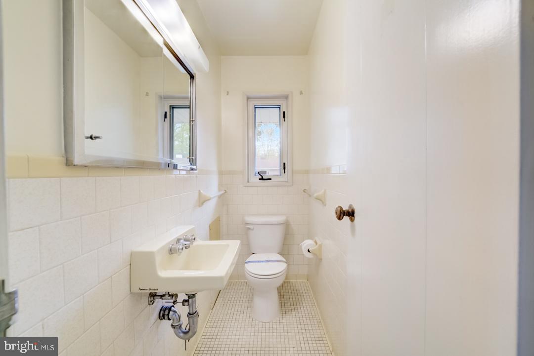 7310 Axton Street Springfield, VA 22151 - Photo 17 of 28