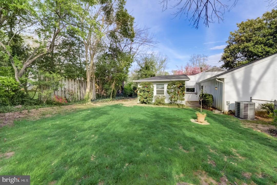 7310 Axton Street Springfield, VA 22151 - Photo 7 of 28