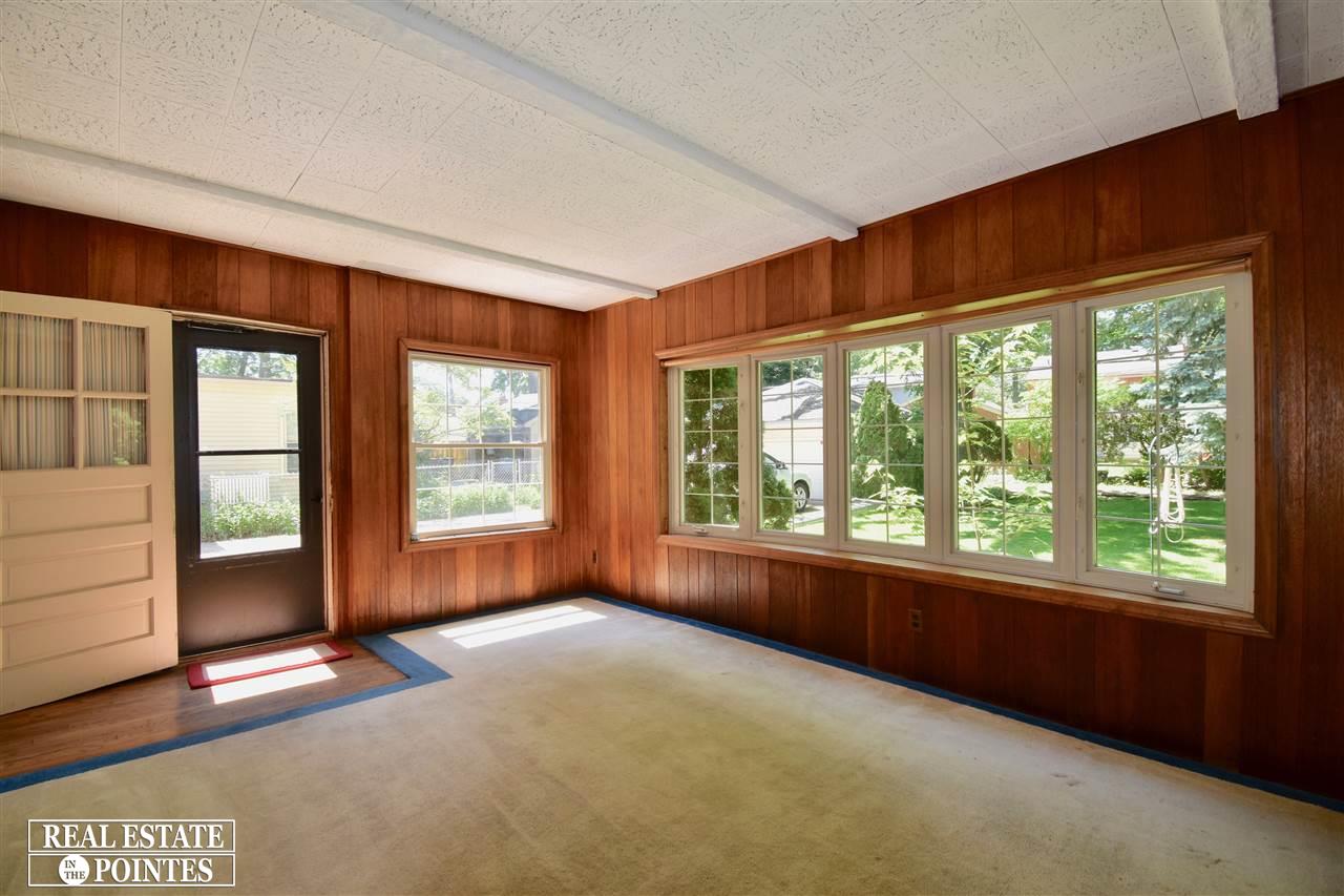 1699 Severn Road Grosse Pointe Woods, MI 48236 - Photo 16 of 28