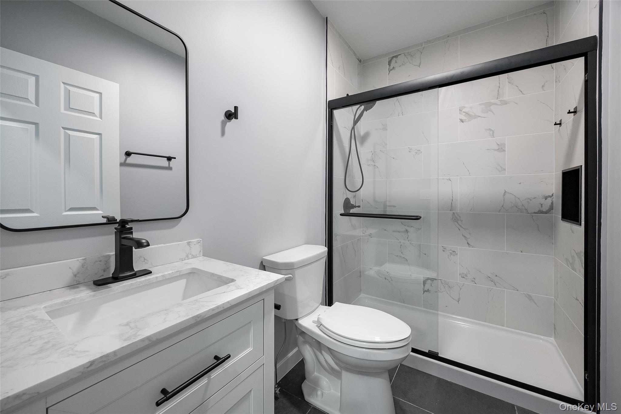 126 Innis Avenue, Unit 24 Poughkeepsie, NY 12601 - Photo 4 of 10