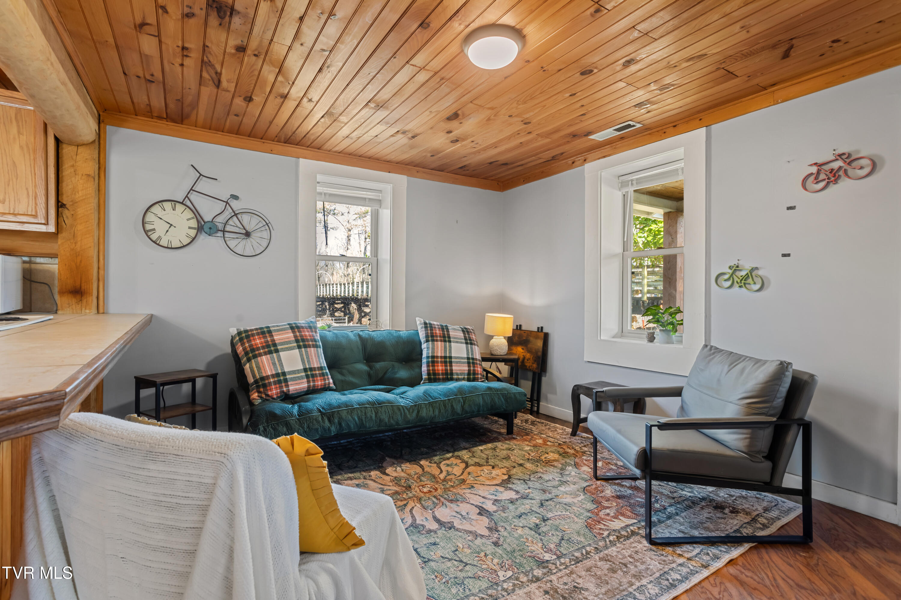 338 Whistlestop Road Damascus, VA 24236 - Photo 12 of 44 177A9943-HDR_1