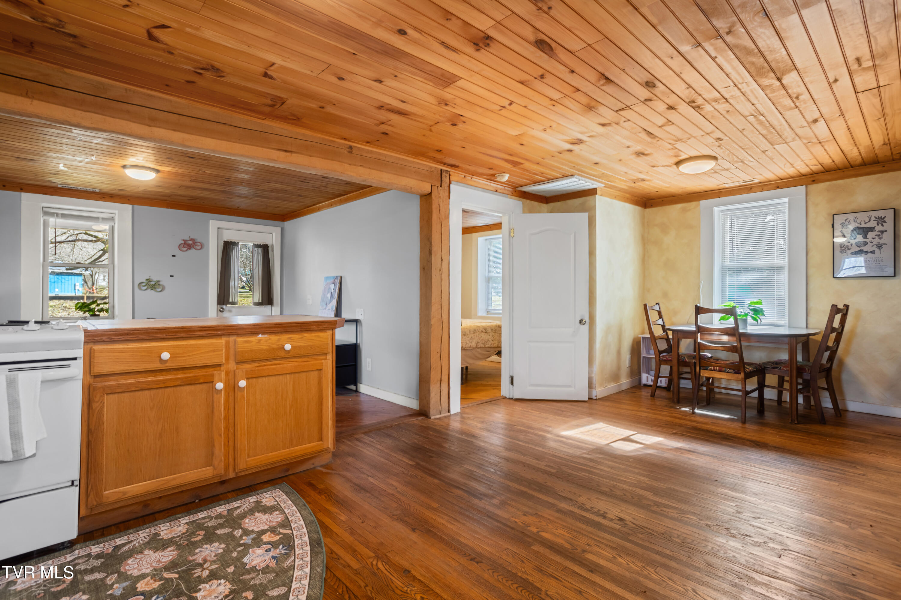 338 Whistlestop Road Damascus, VA 24236 - Photo 18 of 44 177A9991-HDR_1