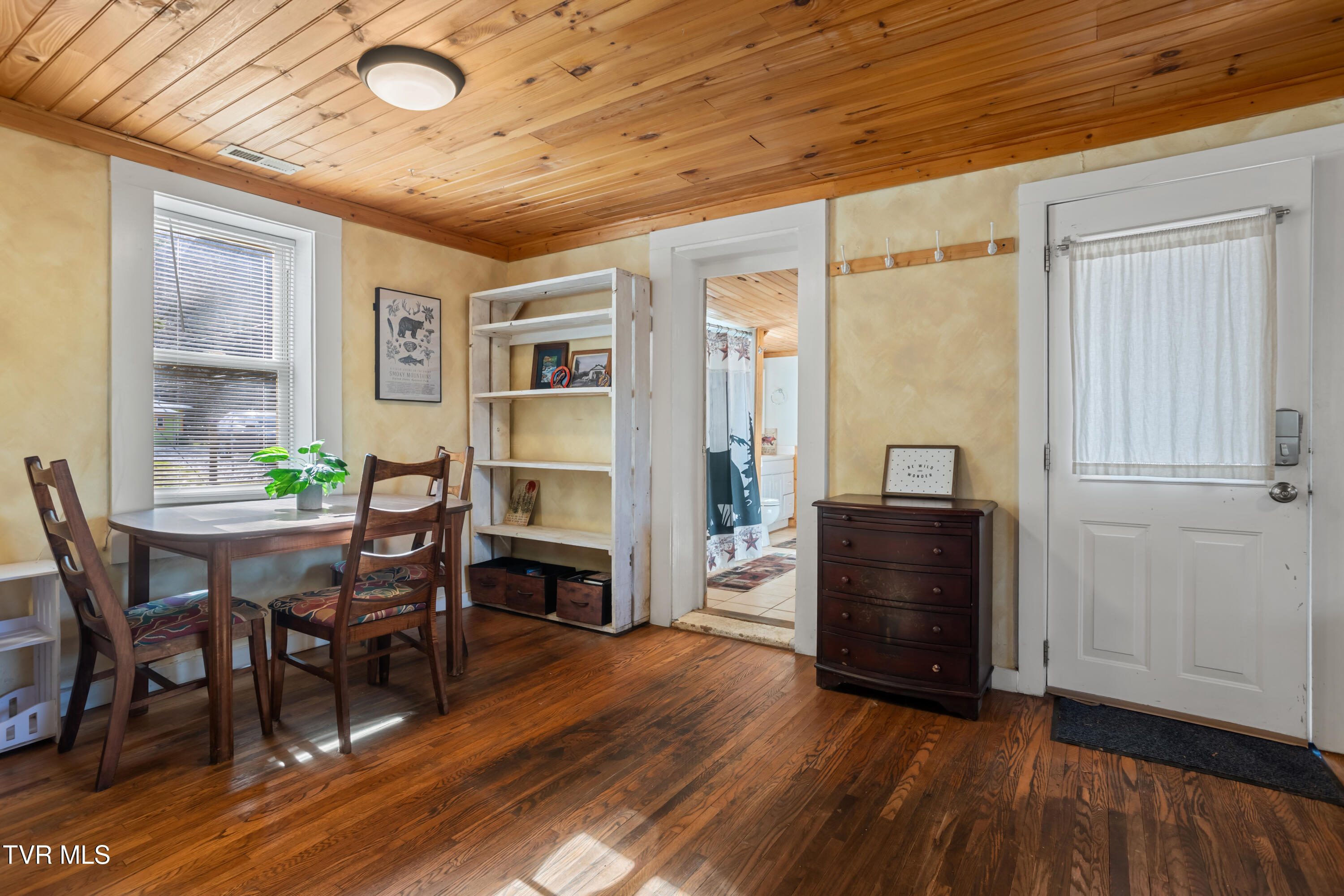 338 Whistlestop Road Damascus, VA 24236 - Photo 21 of 44 177A9959-HDR_1