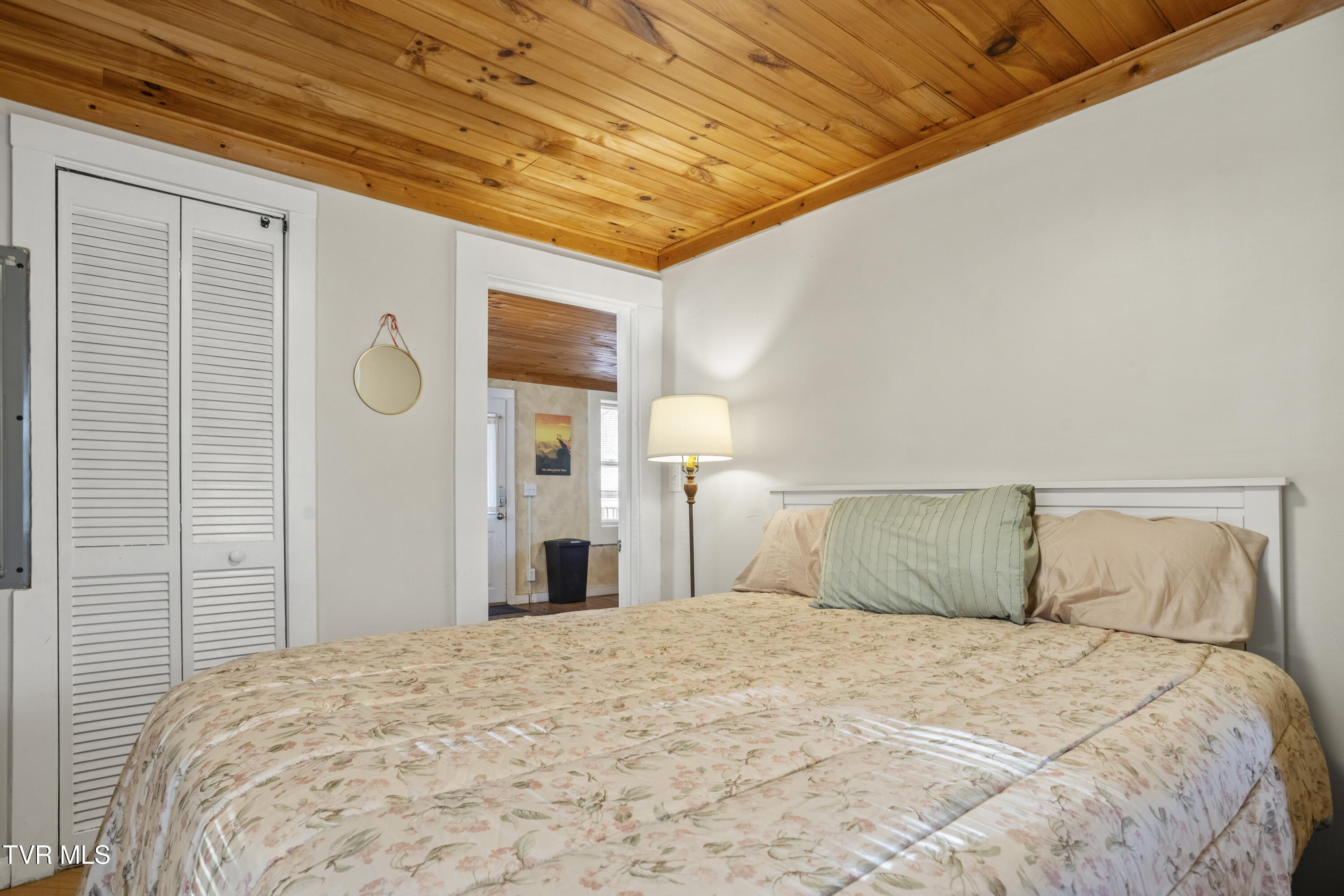 338 Whistlestop Road Damascus, VA 24236 - Photo 23 of 44 177A0004-HDR_1