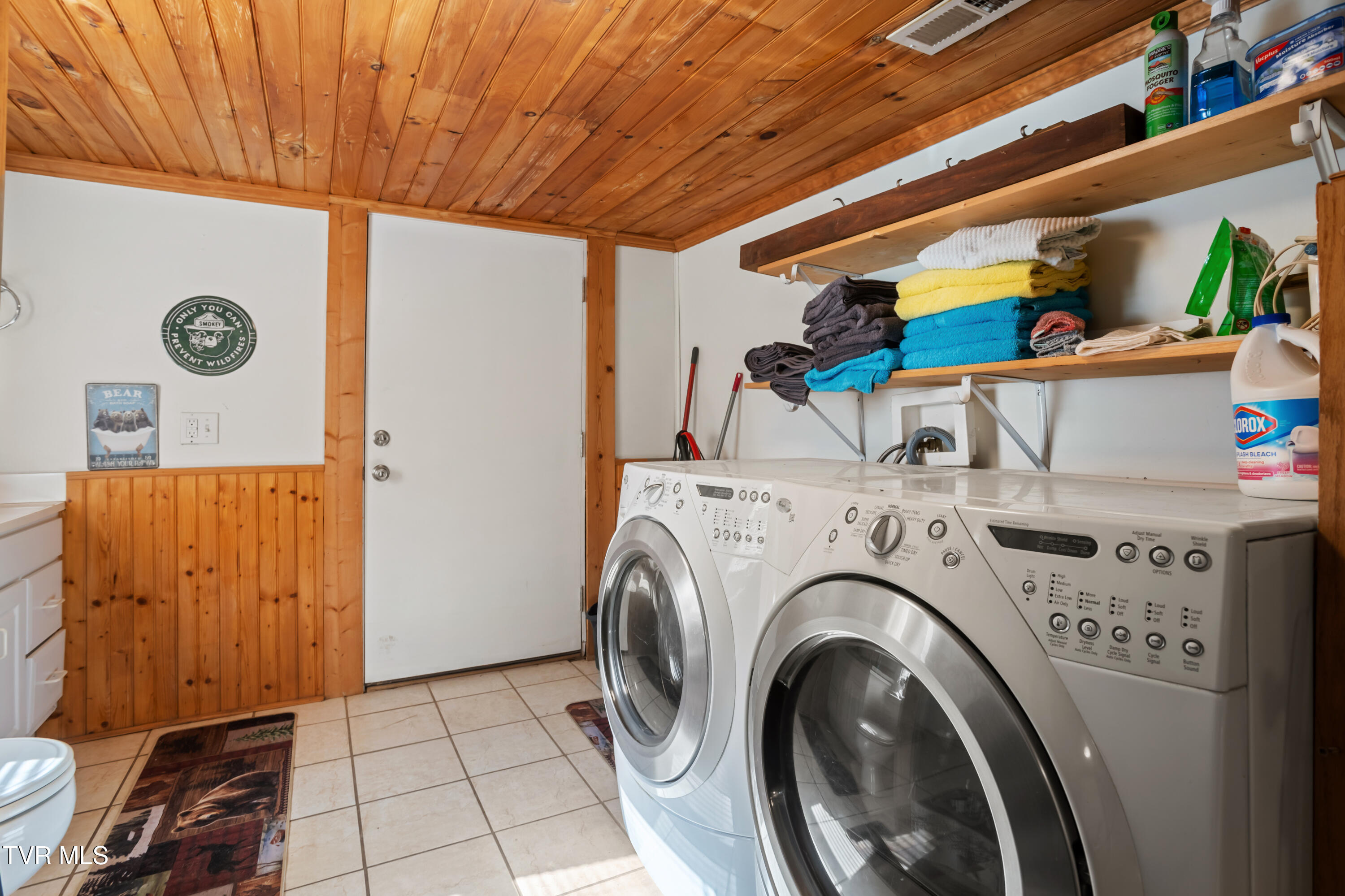 338 Whistlestop Road Damascus, VA 24236 - Photo 29 of 44 177A9975-HDR_1