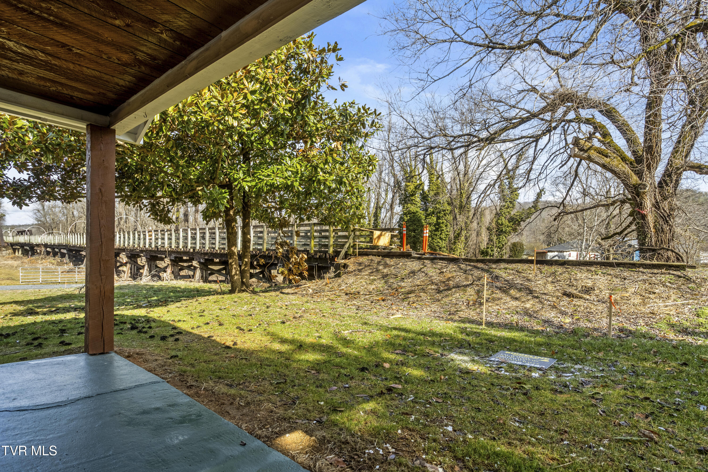 338 Whistlestop Road Damascus, VA 24236 - Photo 37 of 44 177A0032-HDR_1