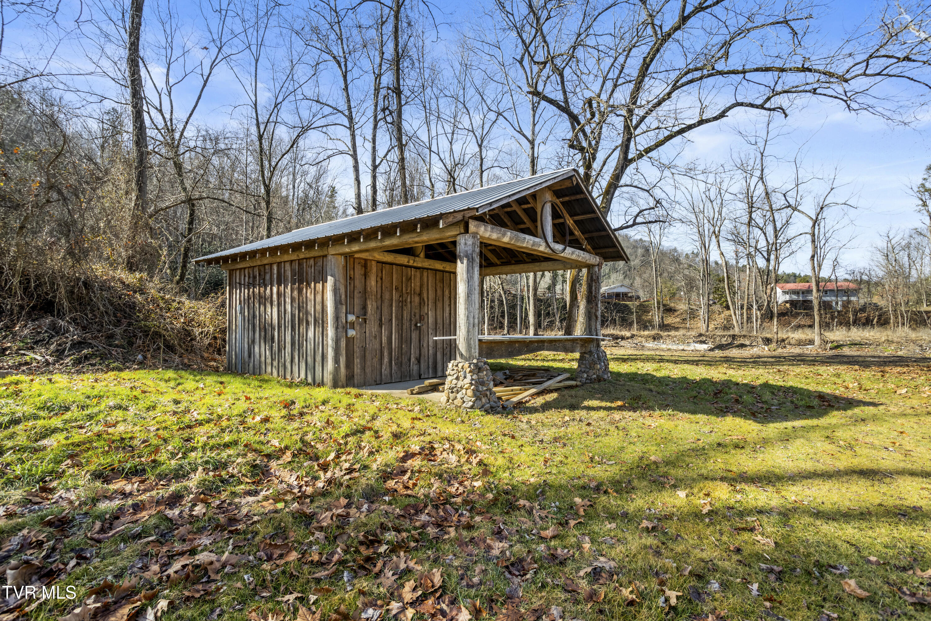 338 Whistlestop Road Damascus, VA 24236 - Photo 8 of 44 177A0084-HDR_1