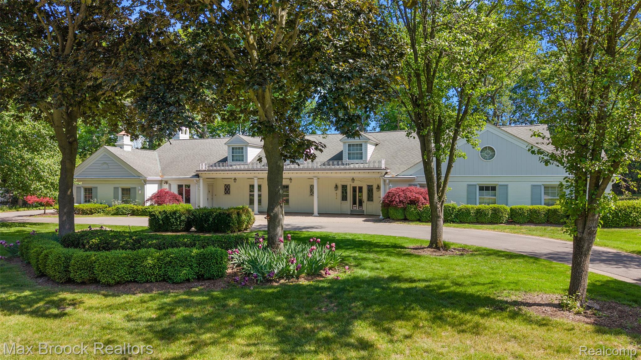 674 Rudgate Road Bloomfield Hills, MI 48304 - Photo 1 of 28 674 Rudgate-2.jpg