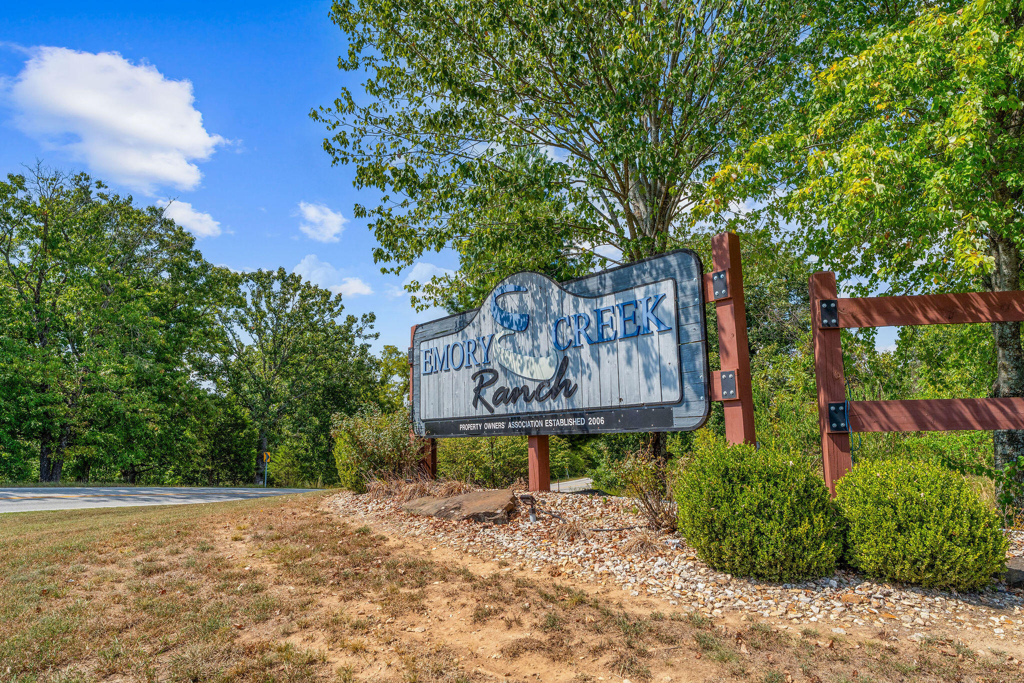 440 North Ridge Place Branson, MO 65616 - Photo 3 of 19 Emory Creek Ranch Sign