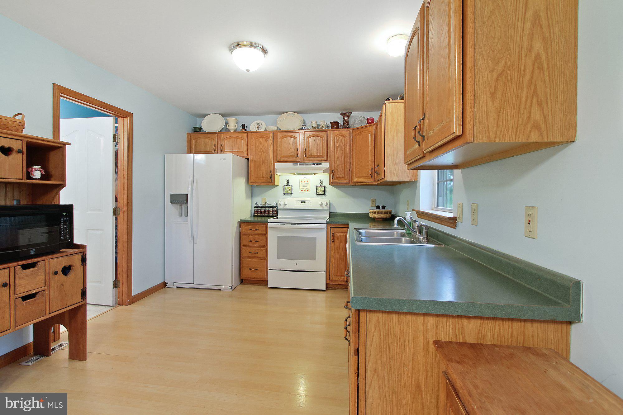 60 Evans Road Kutztown, PA 19530 - Photo 3 of 27 Kitchen