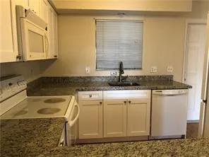 $1,600 | 3850 Northeast 21st Way, Unit 62, Lighthouse Point, FL 33064