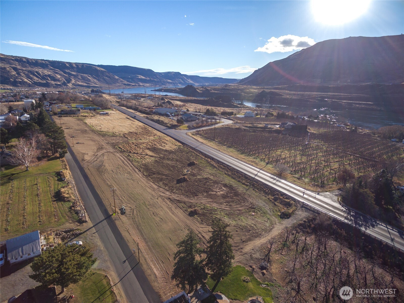 0 Riverside Drive Rock Island, WA 98850 - Photo 13 of 31 a view of a backyard with mountain view