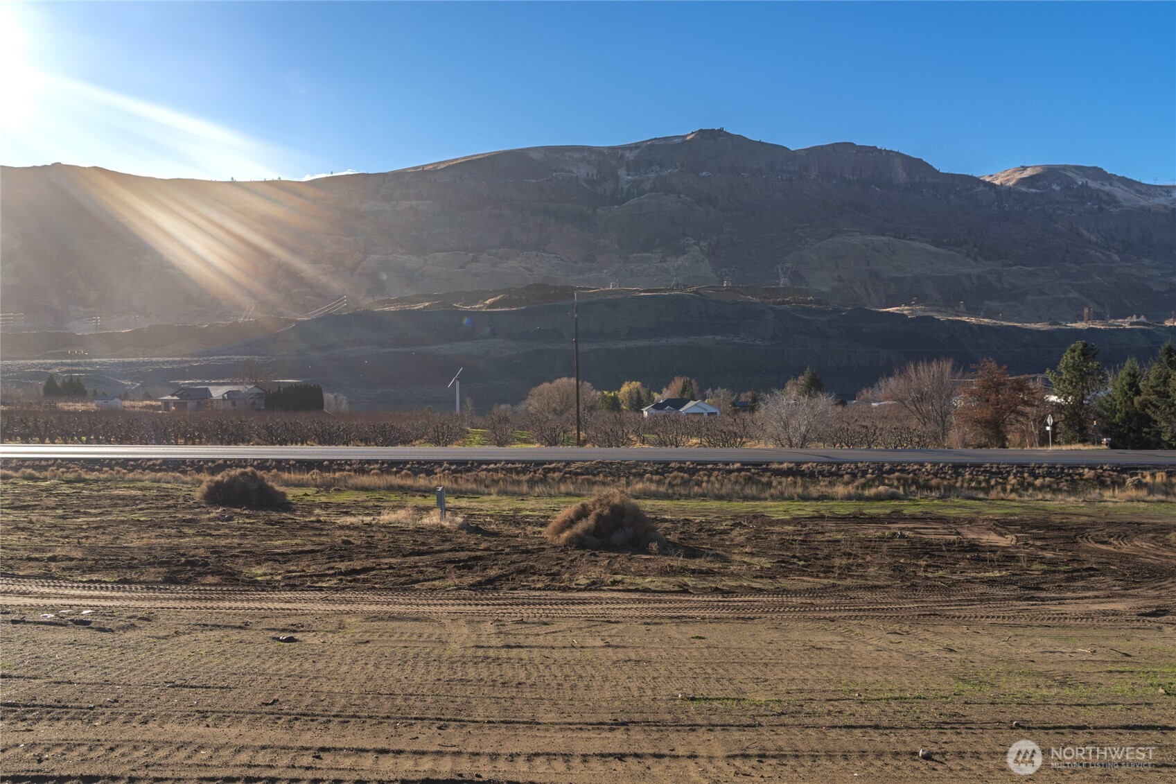 0 Riverside Drive Rock Island, WA 98850 - Photo 19 of 31 a view of a house with a mountain