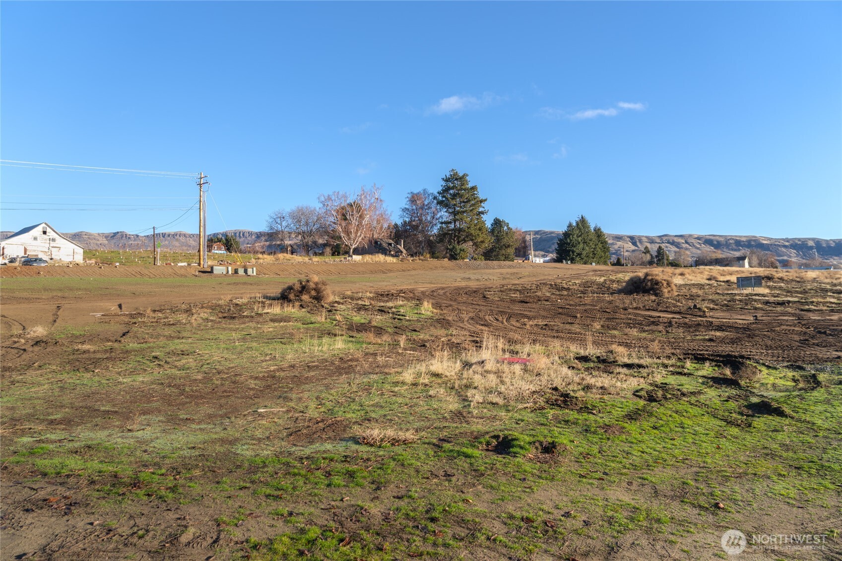 0 Riverside Drive Rock Island, WA 98850 - Photo 23 of 31 a view of an ocean beach